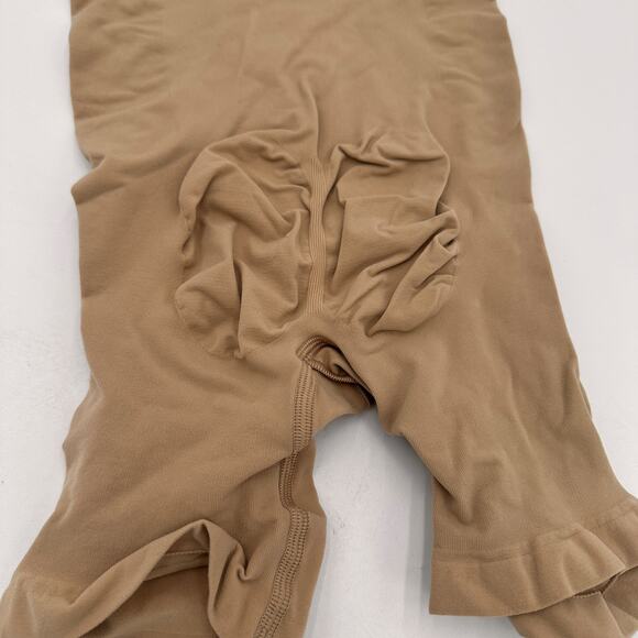 Skims Seamless Sculpting Mid Thigh Bodysuit NWOT Size Large - Picture 5 of 6